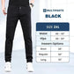 Pantaloni de lucru cu o flexibilitate excepțională, rezistenți la uzură și prevăzuți cu numeroase buzunare