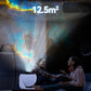 Lampă-proiector cu motiv de galaxie, care creează o atmosferă romantică în dormitor
