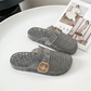 👡 REDUCERE DE 50% ACUM! ✨ Sandale casual cu sclipici pentru femei – Strălucitoare și căptușite – Ușoare, perfecte pentru plajă sau pentru zilele de relaxare – un model glamuros, ușor de încălțat 🌸